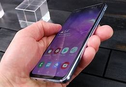 Image result for Samsung S10e in Hand