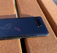 Image result for Phone with 5 Camera and Flat Sides