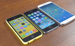 Image result for Samsung Galaxy 4 vs iPhone 5S