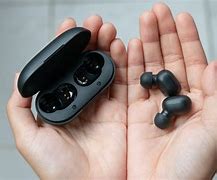 Image result for iPhone 5 Earbuds Review