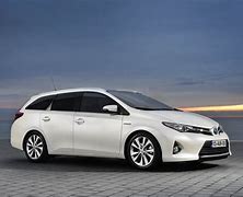 Image result for Toyota Auris 2016 Gybrid Buissness