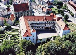 Image result for co_to_znaczy_zamek_piastów_Śląskich_w_brzegu