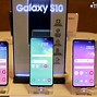 Image result for Galaxy S10e vs iPhone SE Screen Size