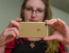 Image result for iPhone 7 Cervena CZ