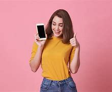Image result for Photo Publicitaire Telephone iPhone Femme