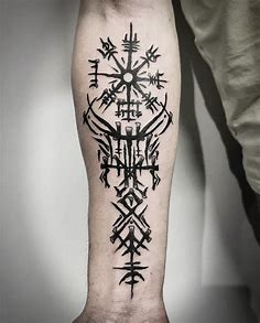 Runen Tattoo von Stefan • News | SkinWorks