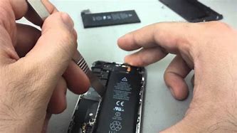 Image result for How to Remove Battery iPhone 4