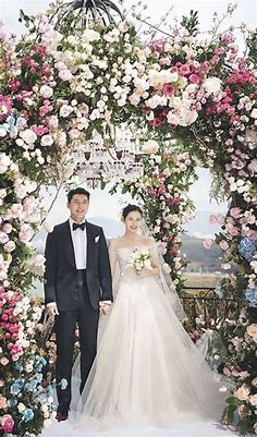 Pin by Gianetta Barbara on Hyun Bin e Son Ye Jin | Gaun perkawinan, Gaun pengantin impian, Foto perkawinan