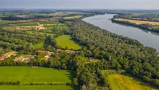Image result for Beaujeu Pays Bouches Rhone Terre Camargue