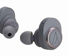 Image result for What earbuds come with the iPhone 7?