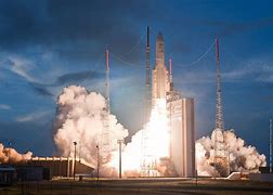 Image result for Lancement Ariane 5