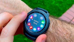 Image result for Galaxy Gear S3 Face Turns Green