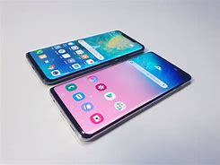 Image result for S10 vs Huawei Mate 20 Pro