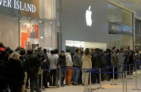 Image result for iPhone People Line Up