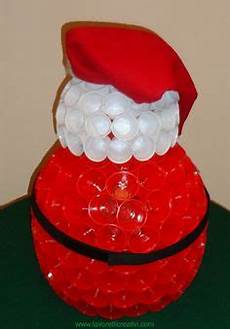 babbo natale con bicchieri di plastica babbo natale con i bicchieri di plastica natale babbo natale con bicchieri di plastica babbo natale con i bicchieri di plastica natale