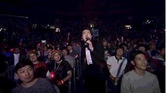 Image result for eSports Crowd Cheering GIF