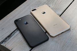 Image result for iPhone 7 vs 7 Plus Size