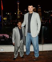 Image result for Muggsy Bogues and Tall Guy