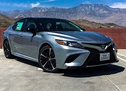 Image result for 2019 Camry SE vs XSE