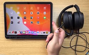 Image result for iPad 9th Generation Headphone Outputs