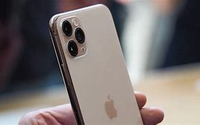 Image result for iPhone 11 Pro vs Samsung Galaxy S10e