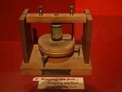 Image result for Telefono De Alexander Graham Bell
