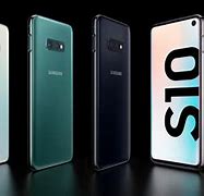 Image result for Galaxy S10e Size vs iPhone 6s Plus