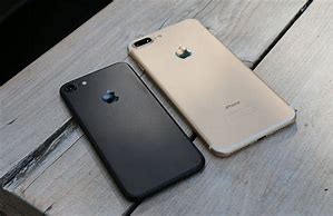 Image result for iPhone 7 vs 7P