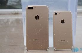 Image result for iPhone 7 vs iPhone 7 Plus Size