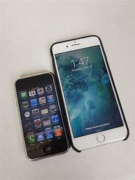 Image result for iPhone SE vs Iohone 7 Plus