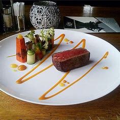 Steak "Mignon" with grilled vegetables Come and see our new website at bakedcomfortfood.com! | Gourmet food plating, Star food, Michelin food