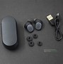 Image result for What earbuds come with the iPhone 7%3F