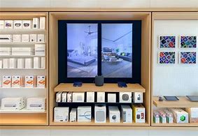 Image result for Apple Store Widow Desplays