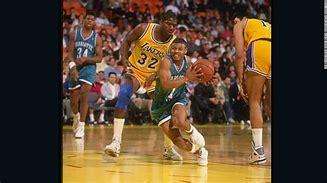 Image result for Muggsy Bogues Shooting