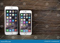 Image result for iPhone 6 vs iPhone 6 Plus Size