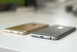 Image result for iPhone 6s vs SE 1