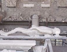 Image result for Pompeii Bodies Preserved Kissing