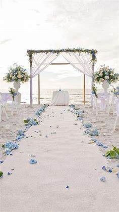 Boda en la playa en 2023 | Sitios de boda, Bodas en la playa de noche, Boda en la playa sencilla