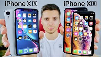 Image result for iPhone Xr vs SE Size