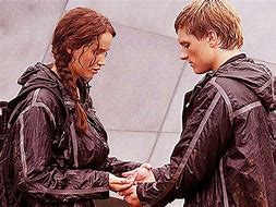 Image result for Hunger Games Katniss and Peeta Berries