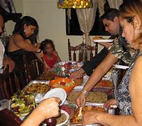 Image result for Familia Dominicana En Una Cena