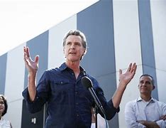 Image result for Gavin Newsom Due Che Picture