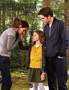 Image result for Twilight Edward Bella and Renesmee