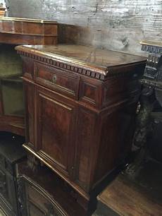 credenze vendita piccola credenza 70x44x84h antiquariato su anticoantico credenze vendita piccola credenza 70x44x84h antiquariato su anticoantico