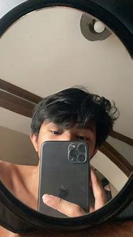 Image result for iPhone 14 Pro Mirror Selfie