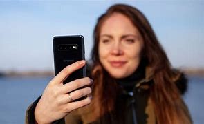 Image result for iPhone 11 Pro vs Samsung Galaxy S10e