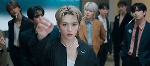 Image result for Skz Lee Know Chill