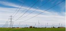 tralicci alta tensione distanza di sicurezza distribuzione di energia elettrica tralicci alta tensione distanza di sicurezza distribuzione di energia elettrica