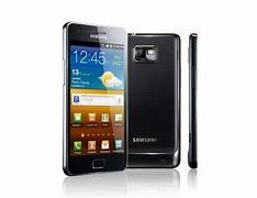 Image result for Samsung Galaxy S II 与人