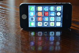 Image result for iPhone 4 vs iPhone 5